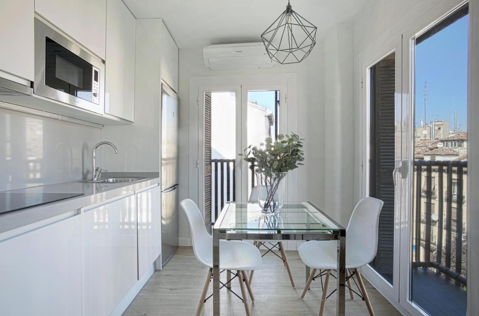 Genteel Home Cava Baja Madrid Exteriér fotografie
